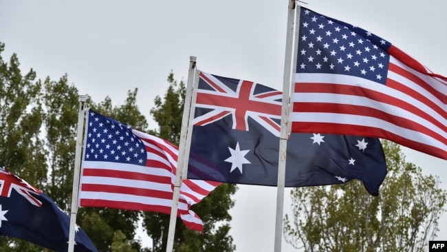 资料照：美国和澳大利亚国旗